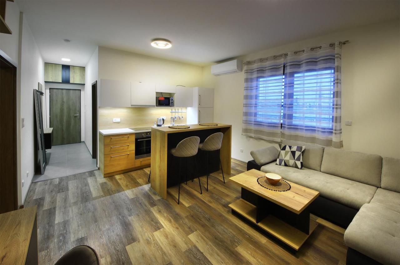 Apartmany Aswa Břeclav Eksteriør bilde